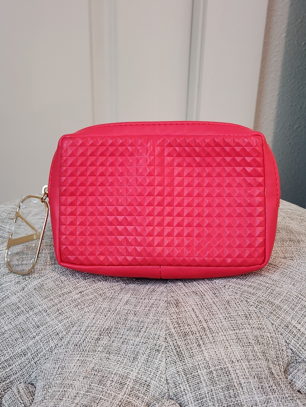 New Valentino Women's Pink Textured Cosmetic Pouch